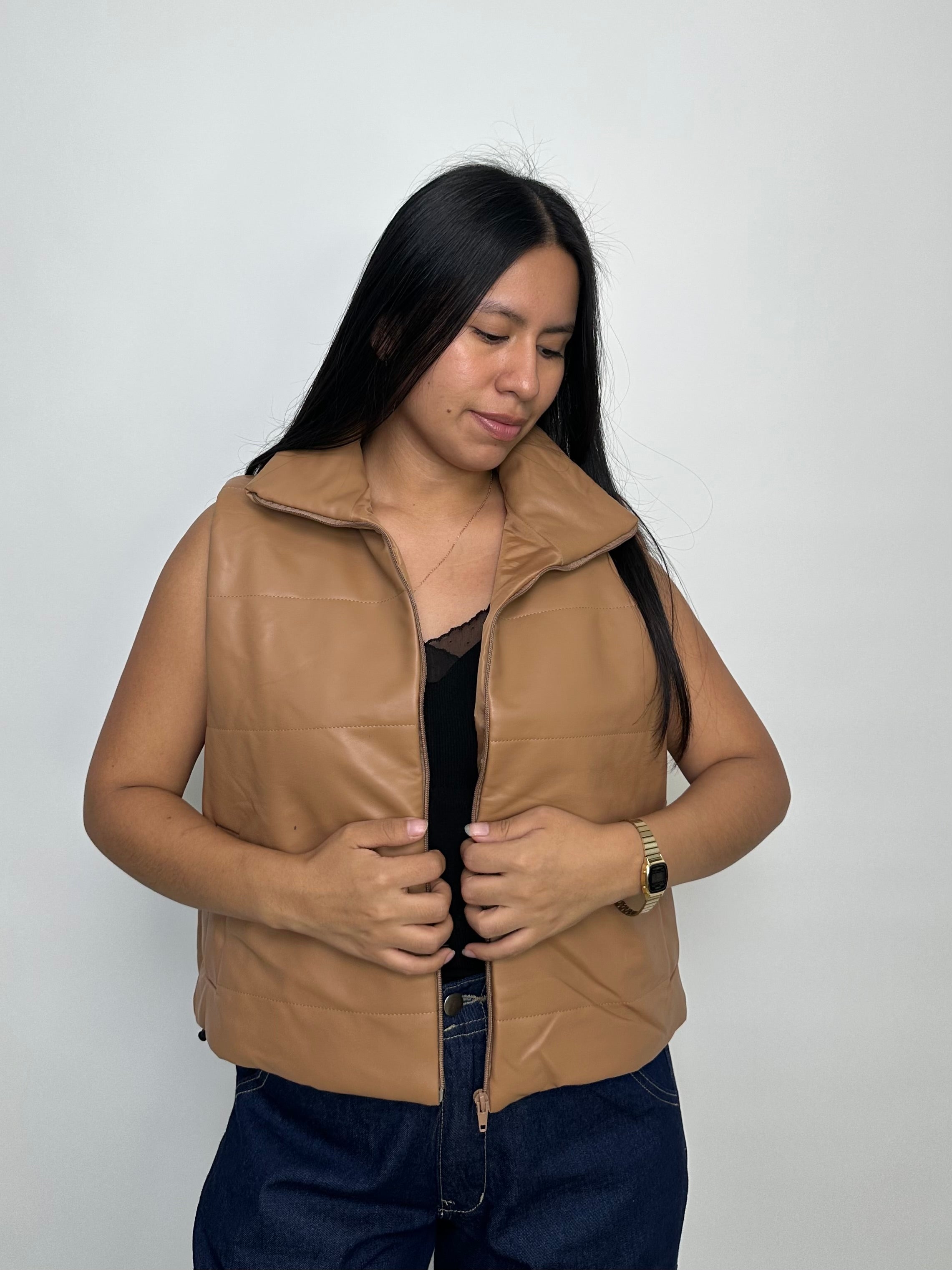 Chaleco Cuerina Camel