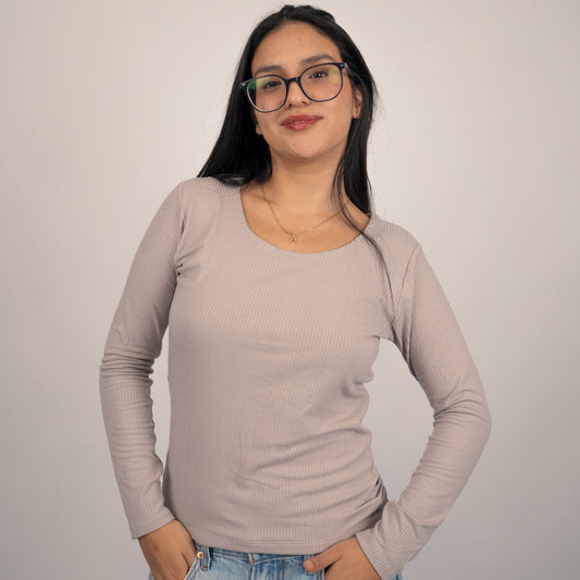 Polo básico cuello redondo