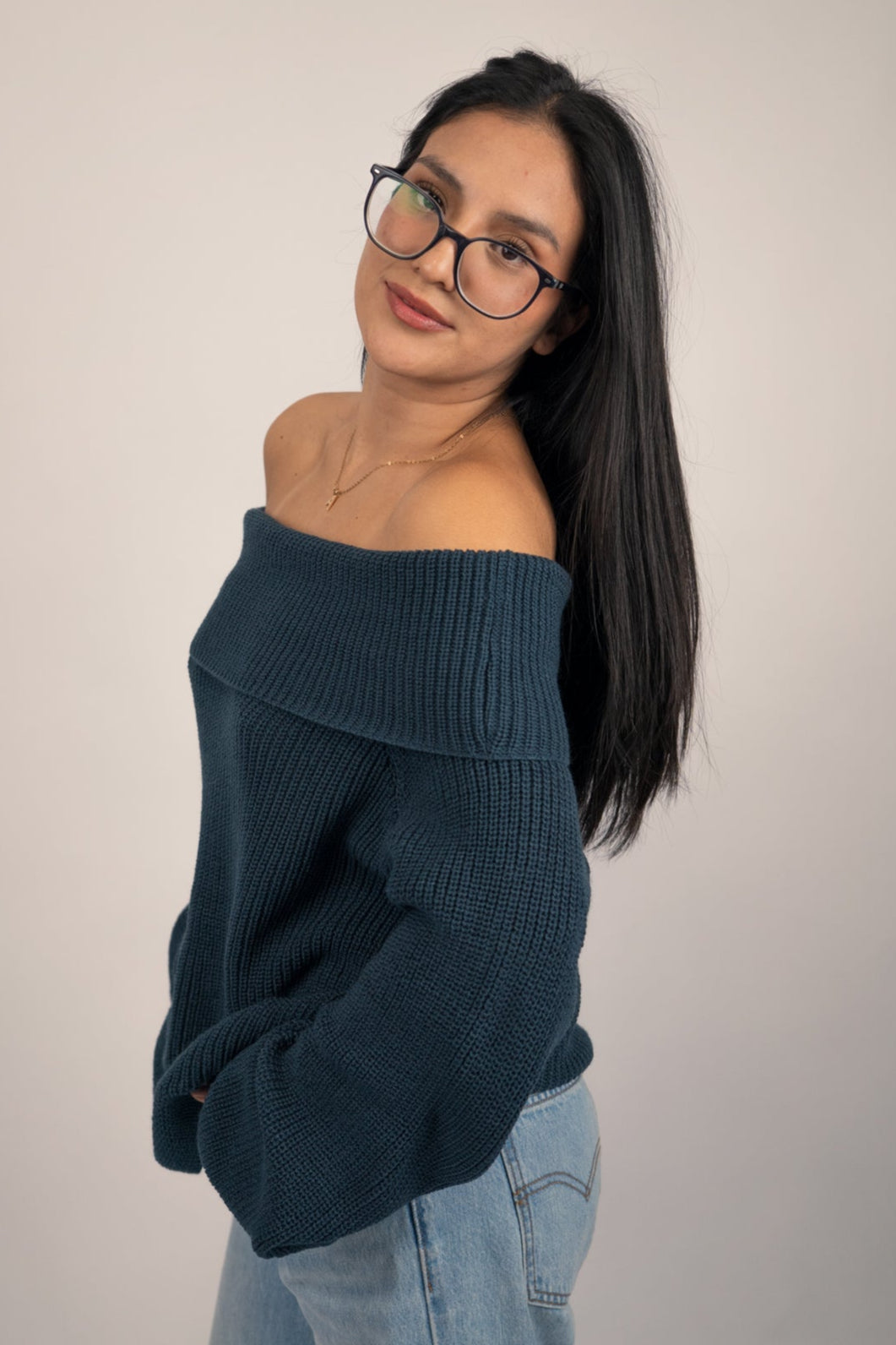 Chompa Off Shoulder